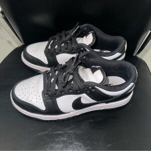 Nike Low Panda Dunks 6.5 Black/White